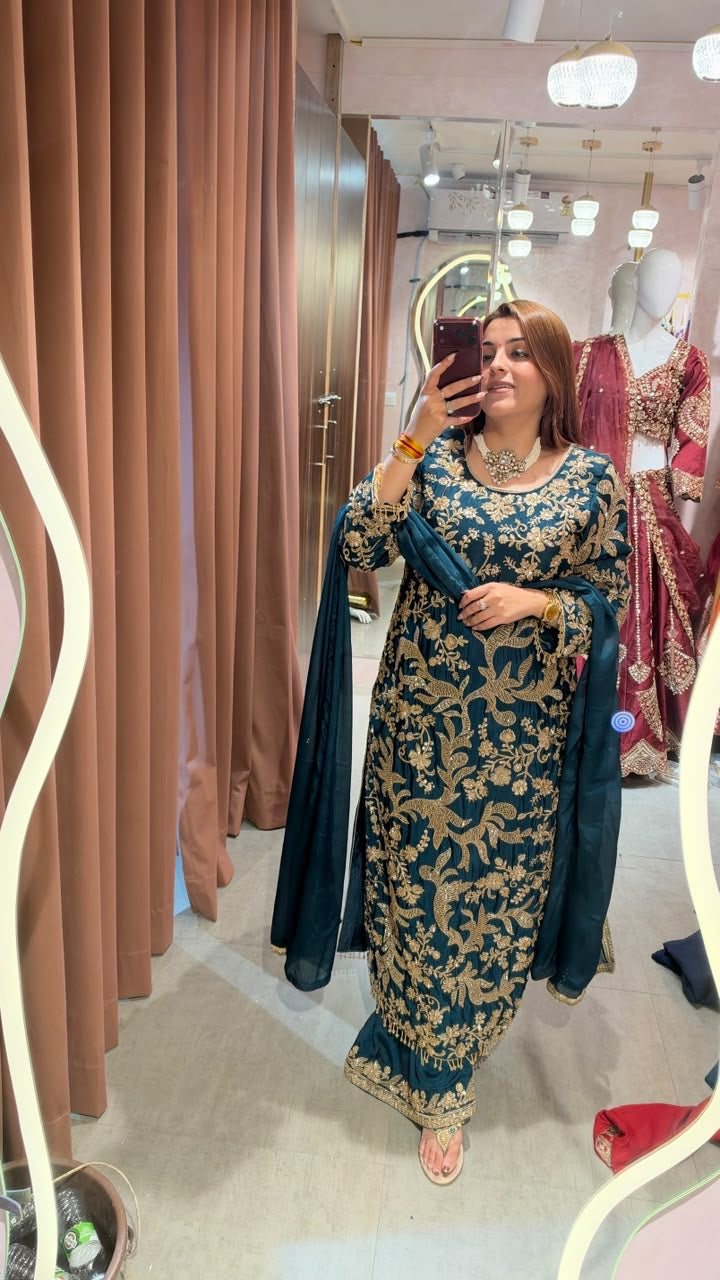 Heavy Embroidered Straight-Cut Suit Set