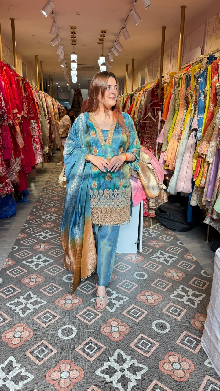 Indo-Pakistani Jacquard Straight Suit