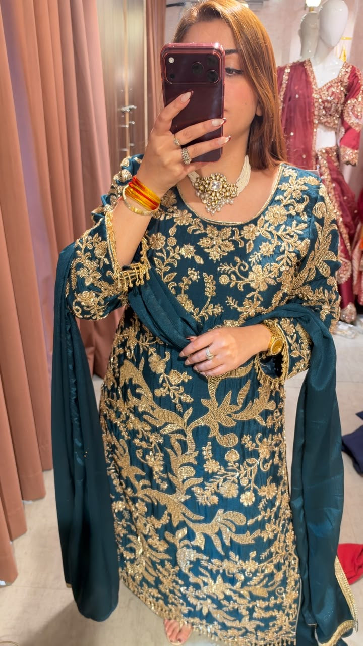 Heavy Embroidered Straight-Cut Suit Set
