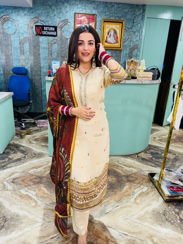 Elegant Cream Embroidered Punjabi Suit