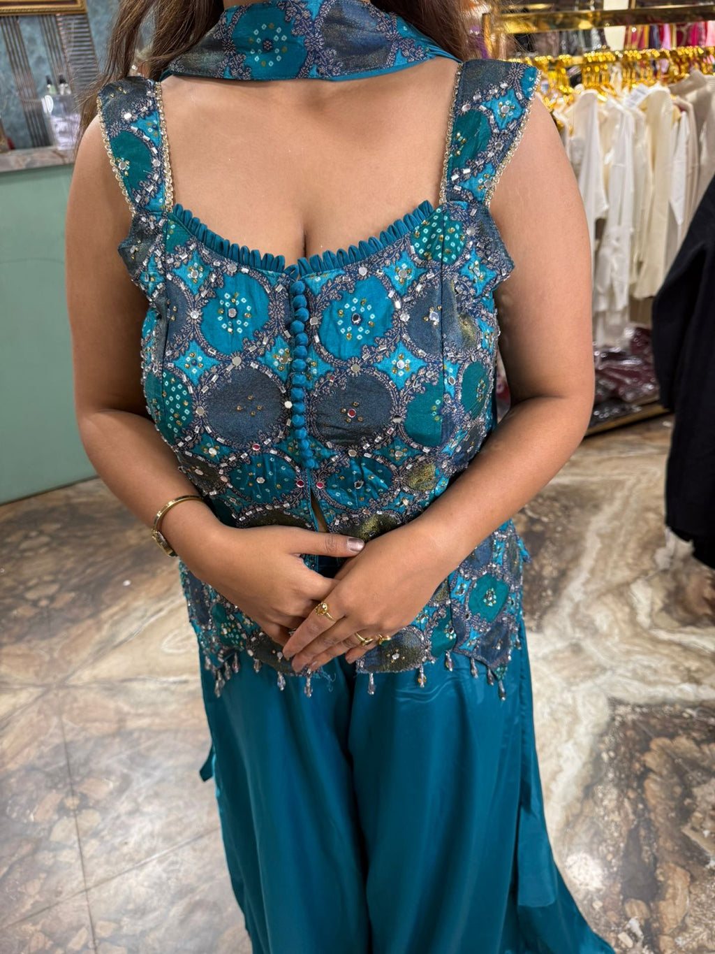 Ayushi sharara suit set