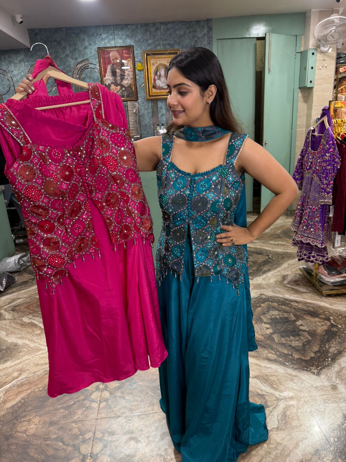 Ayushi sharara suit set