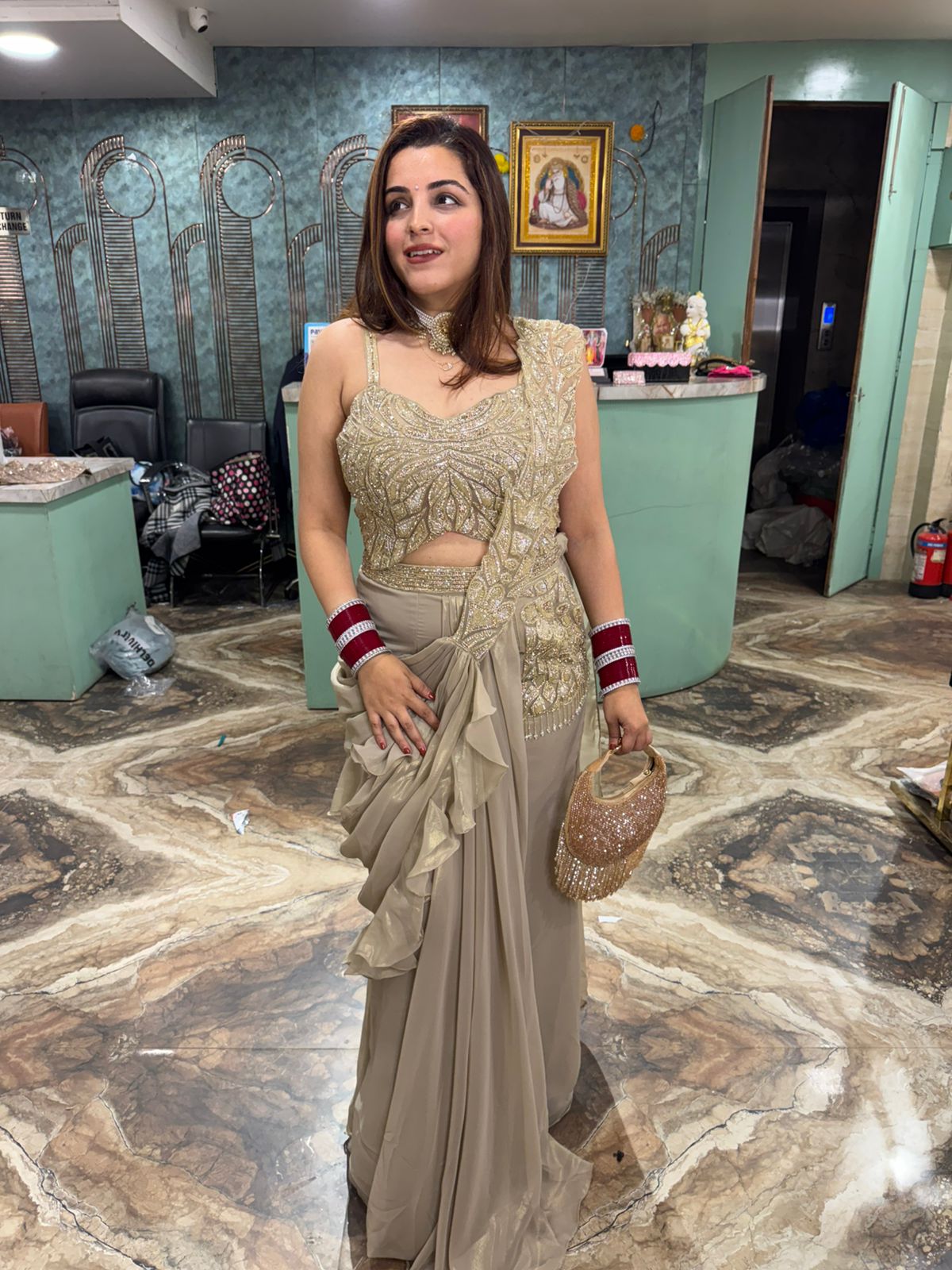 Gannetl strich Saree set