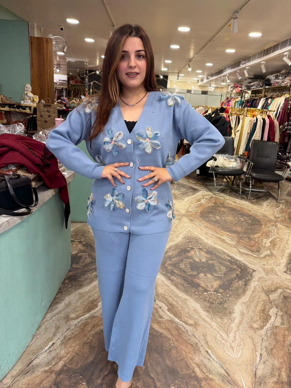 Floral woolen cord set