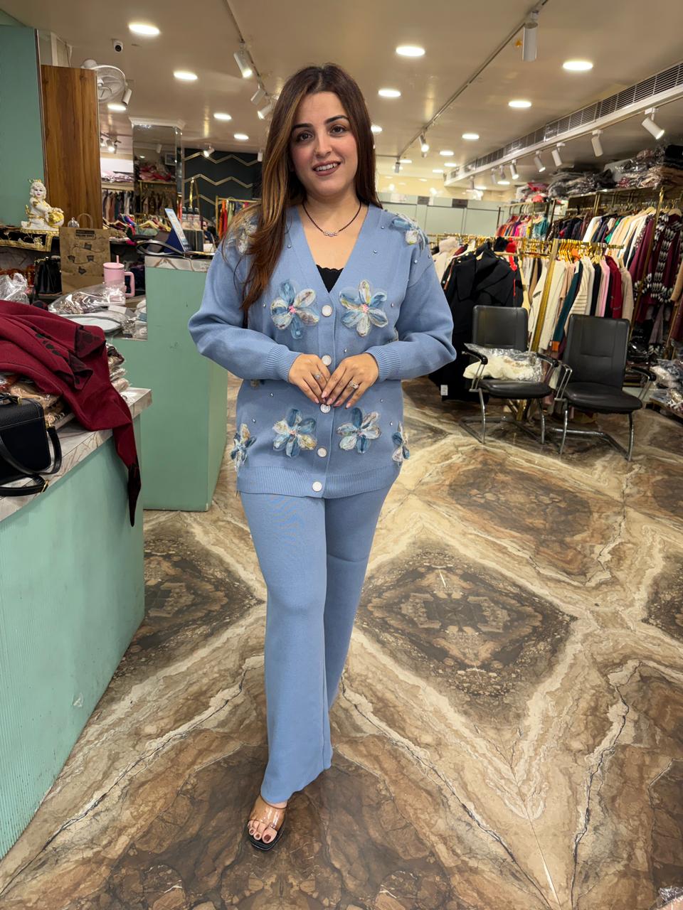 Floral woolen cord set