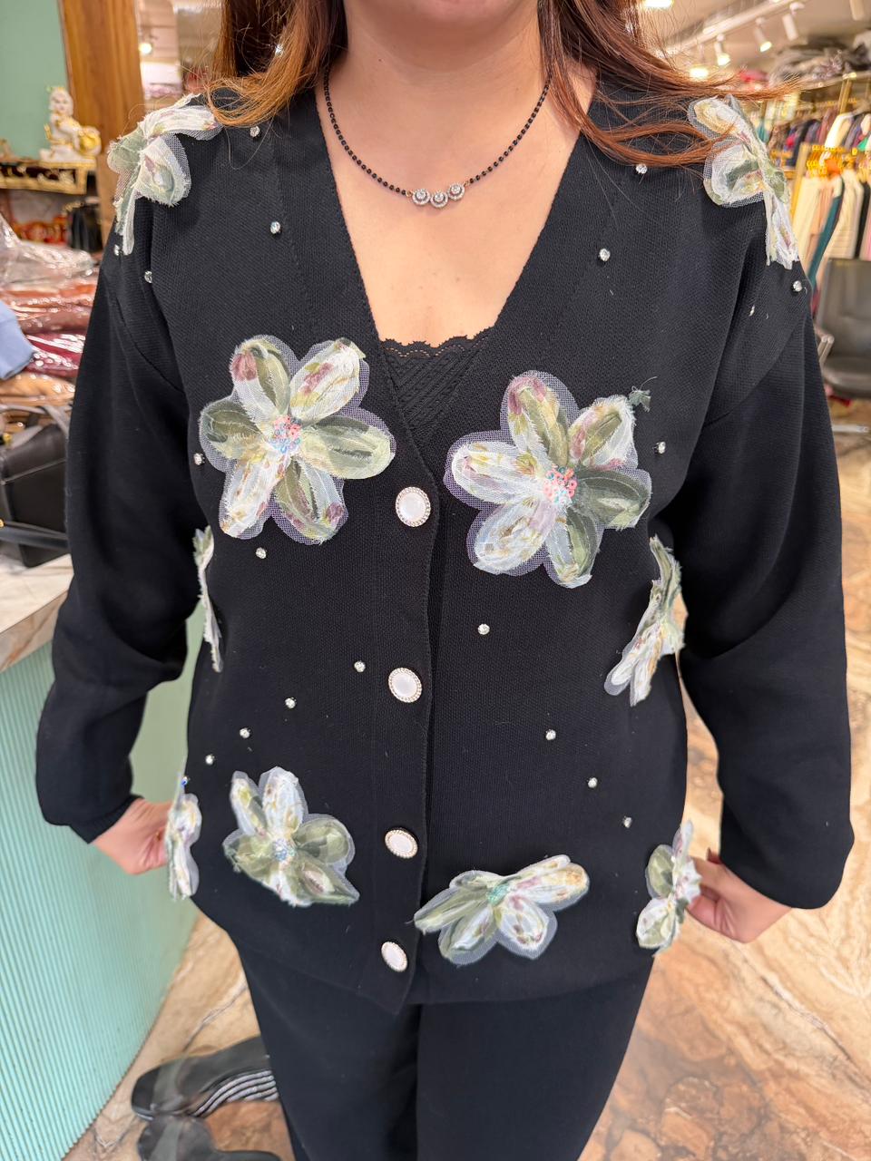 Floral woolen cord set