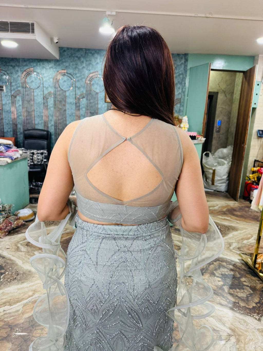 Mermaid- style skirt & blouse