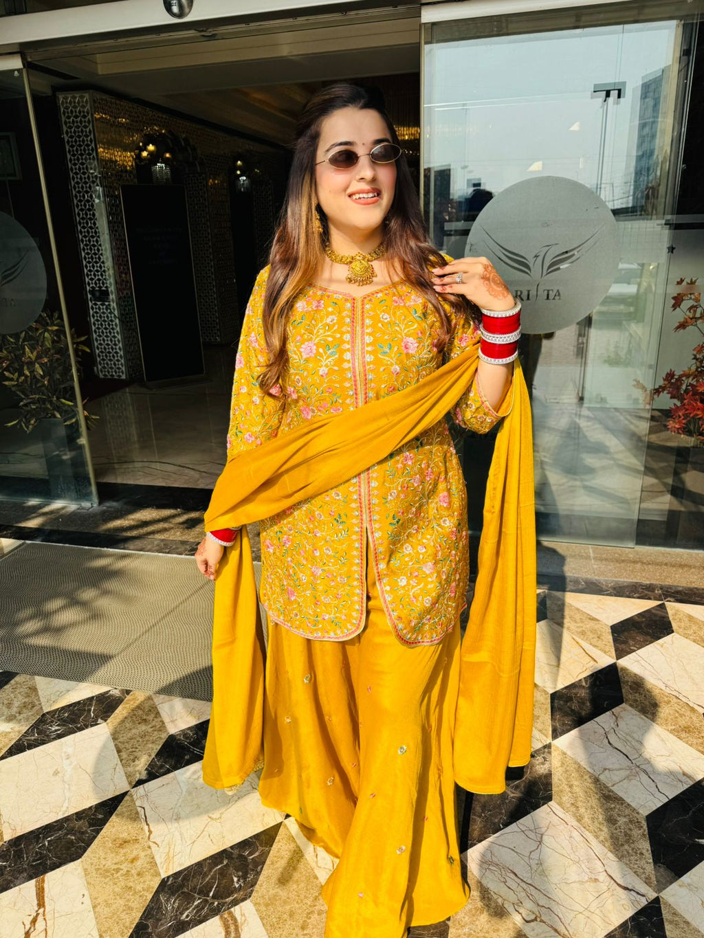 Nera three piece set