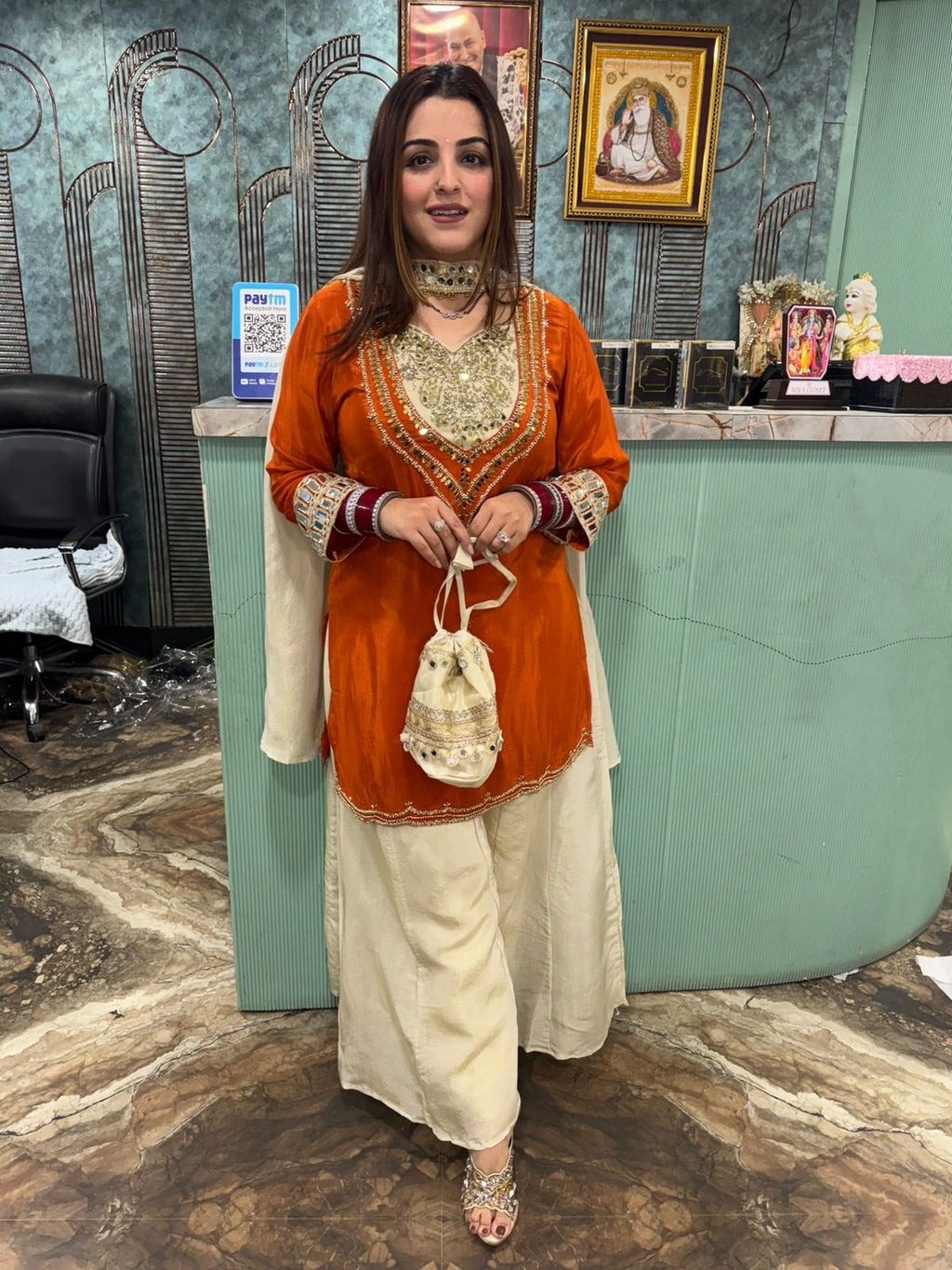 Amrita suite set