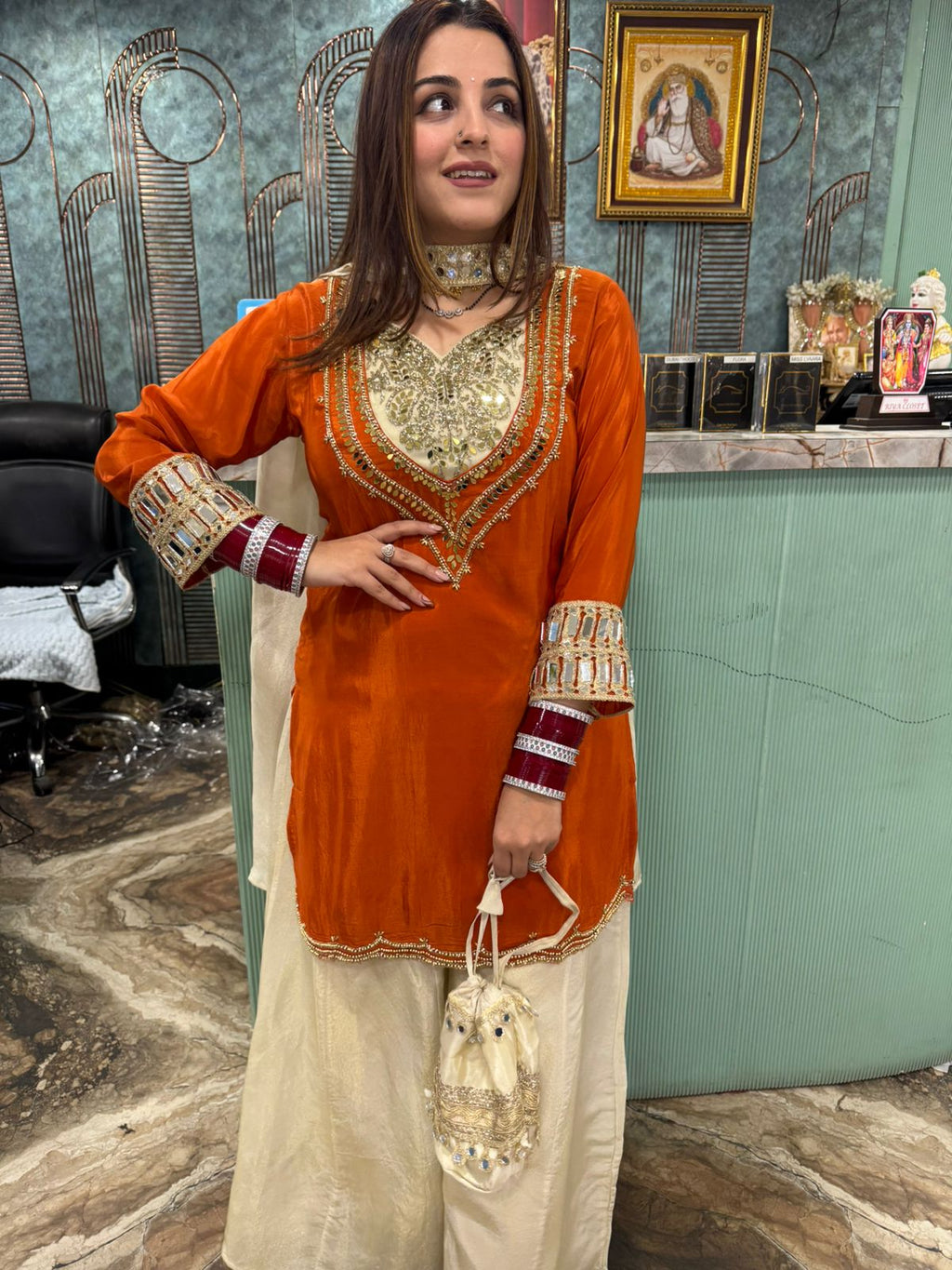 Amrita suite set