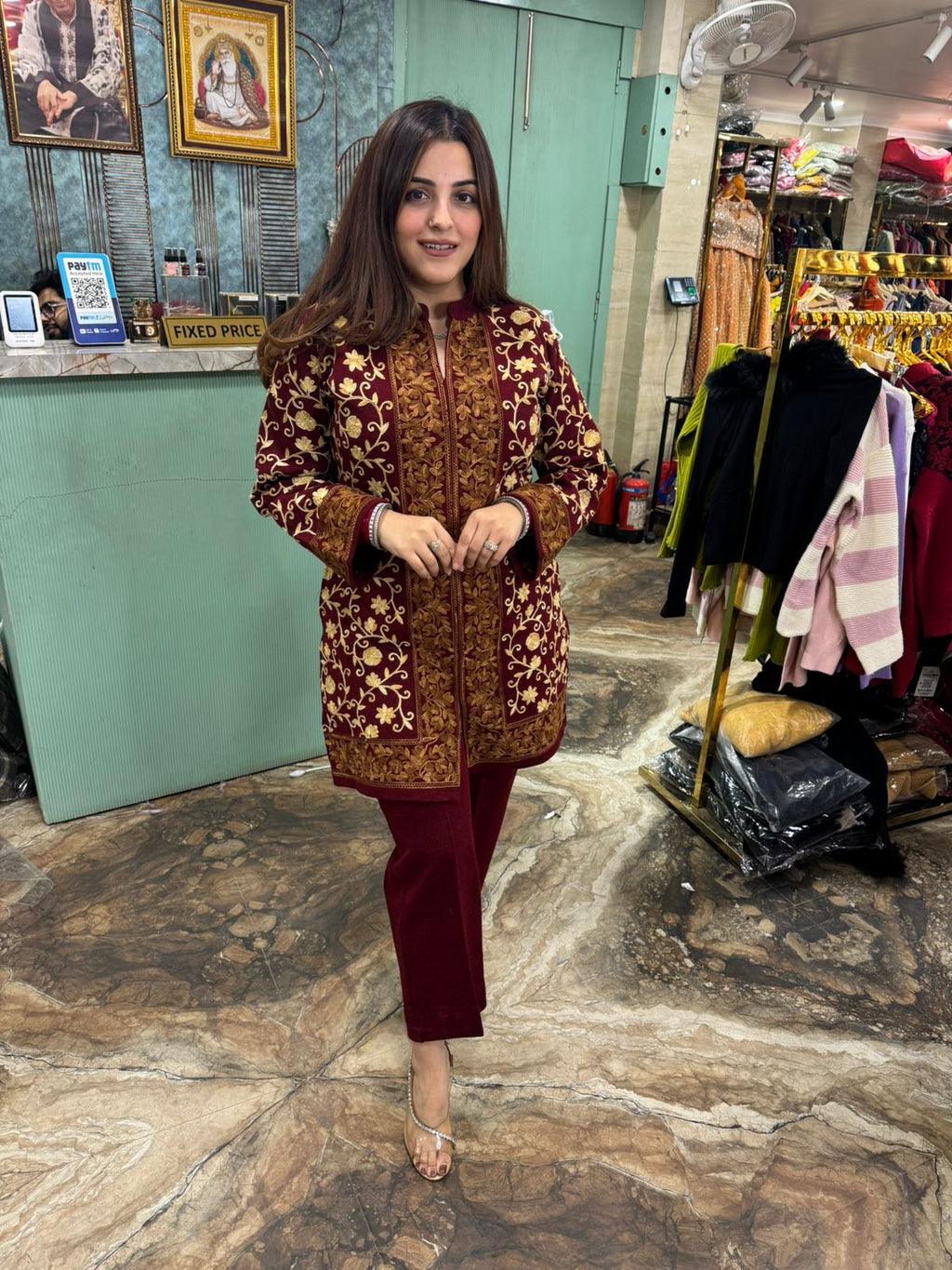 Kashmiri Bloom Embroidered Short Kurti Set