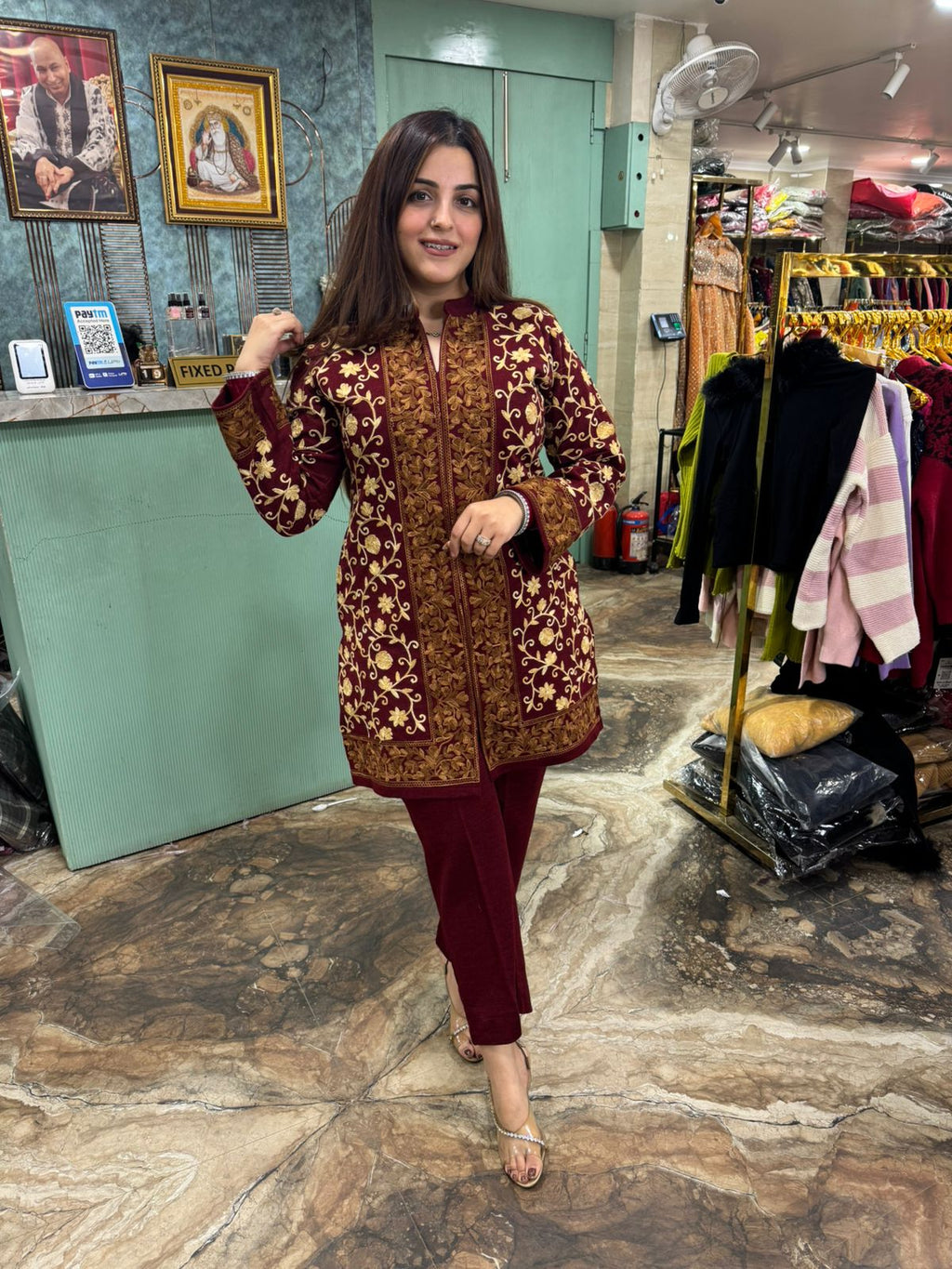 Kashmiri Bloom Embroidered Short Kurti Set