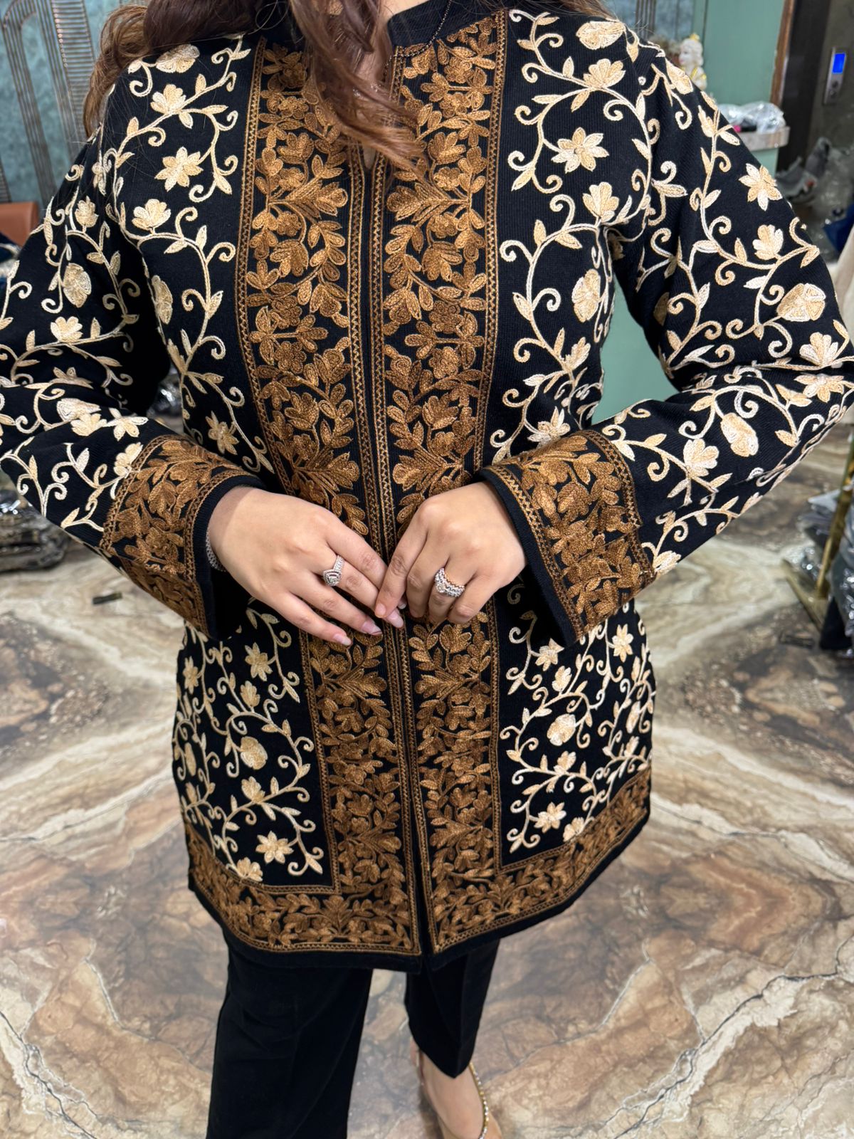 Kashmiri Bloom Embroidered Short Kurti Set