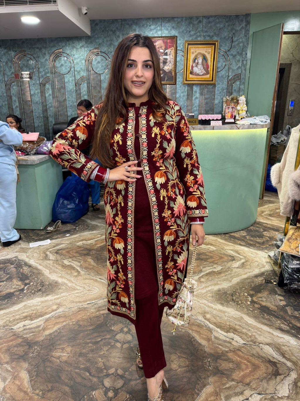 Kashmiri Noor Hand-Embroidered Long Shrug Kurti Set