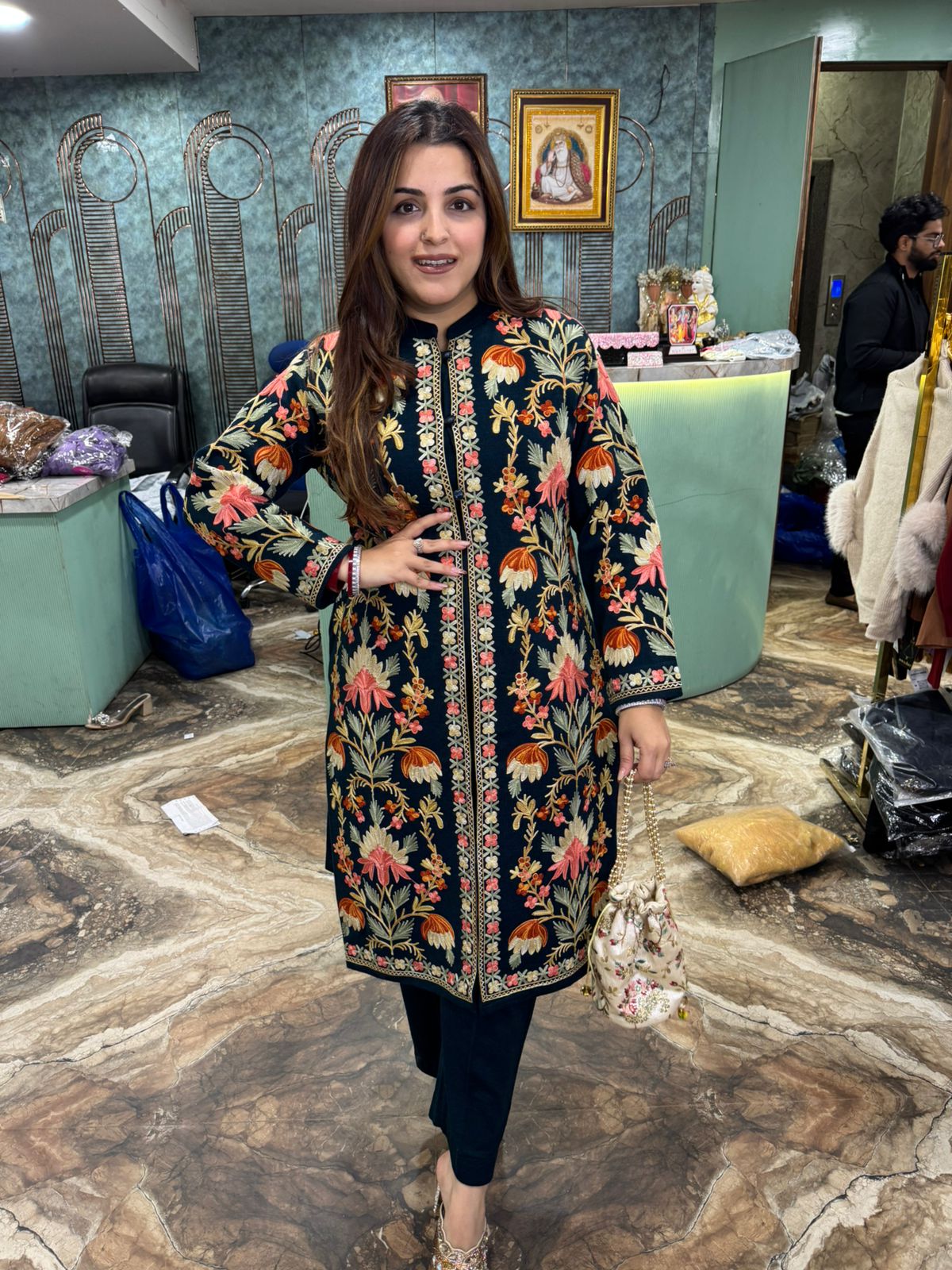 Kashmiri Noor Hand-Embroidered Long Shrug Kurti Set