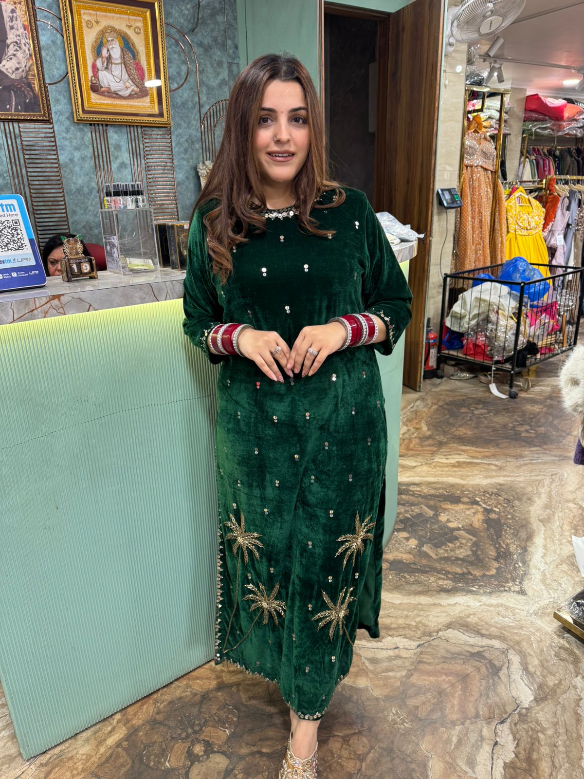 Aura Velvet  Kurti set