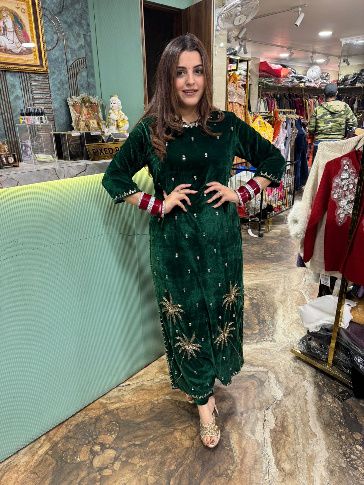 Aura Velvet  Kurti set