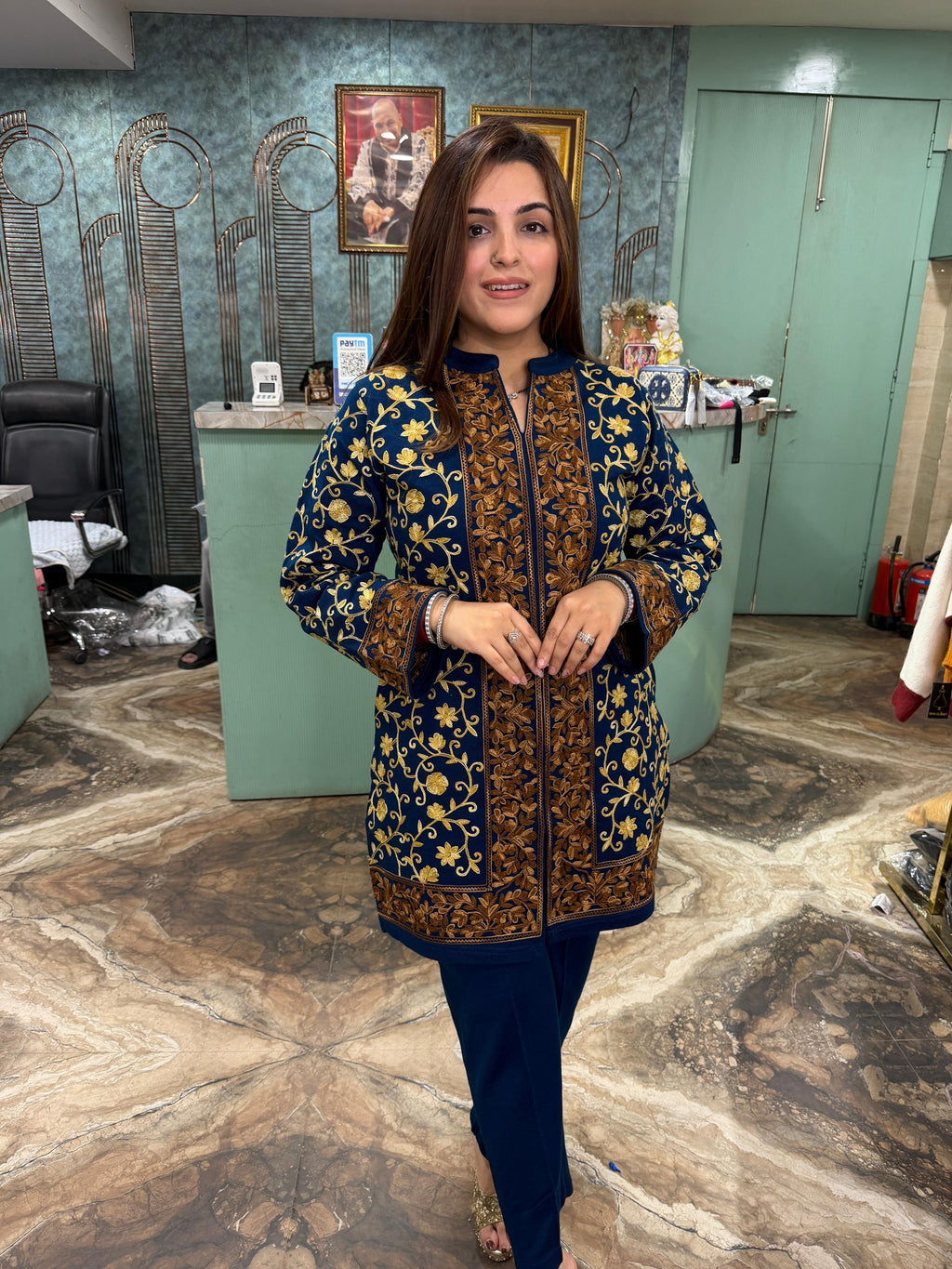 Kashmiri Bloom Embroidered Short Kurti Set