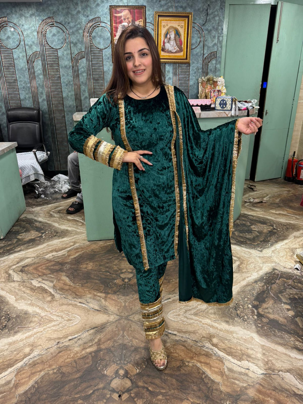 Shayera Velvet Kurti Set