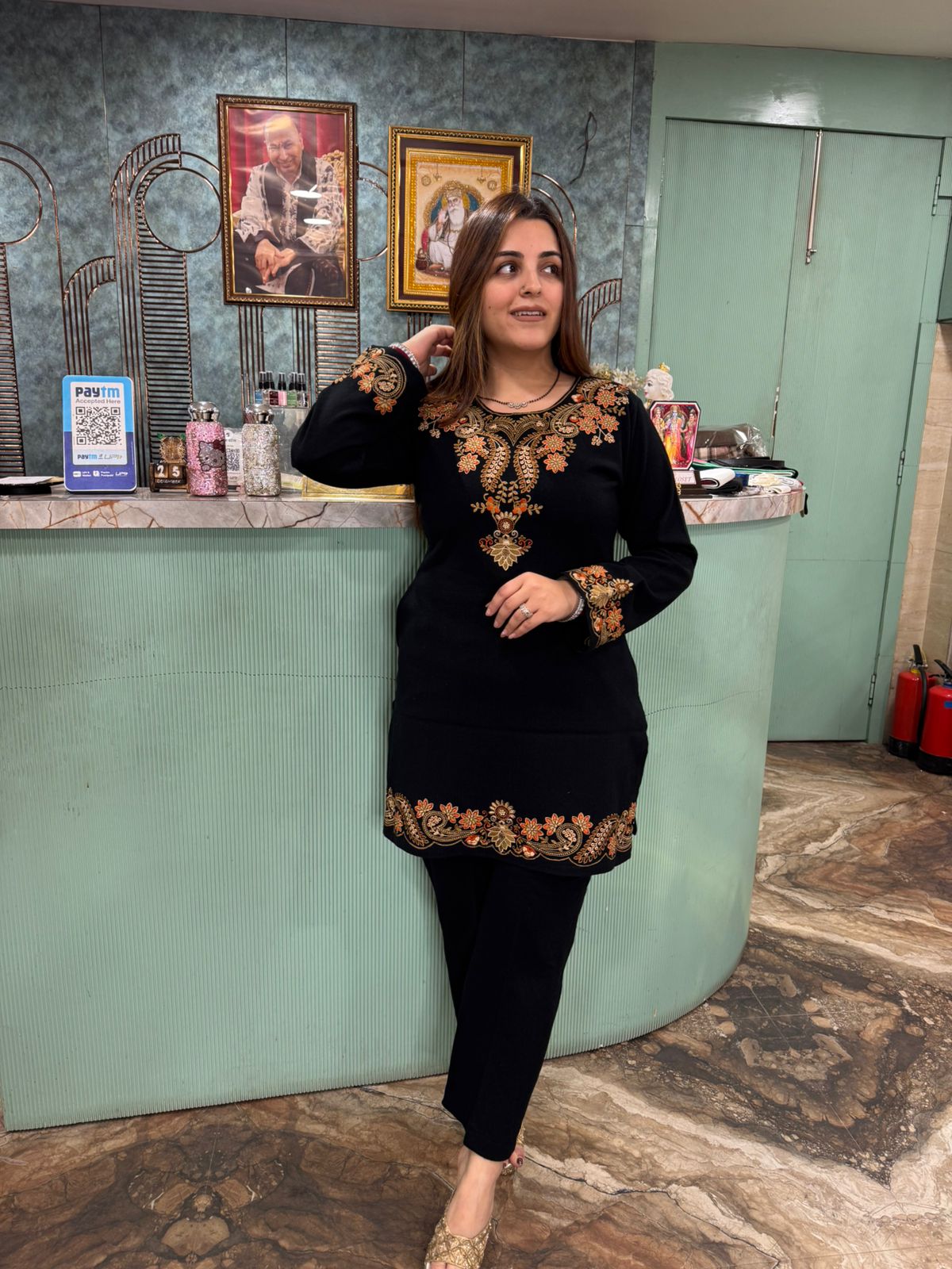 Isha Black Embroidered Kurti Set