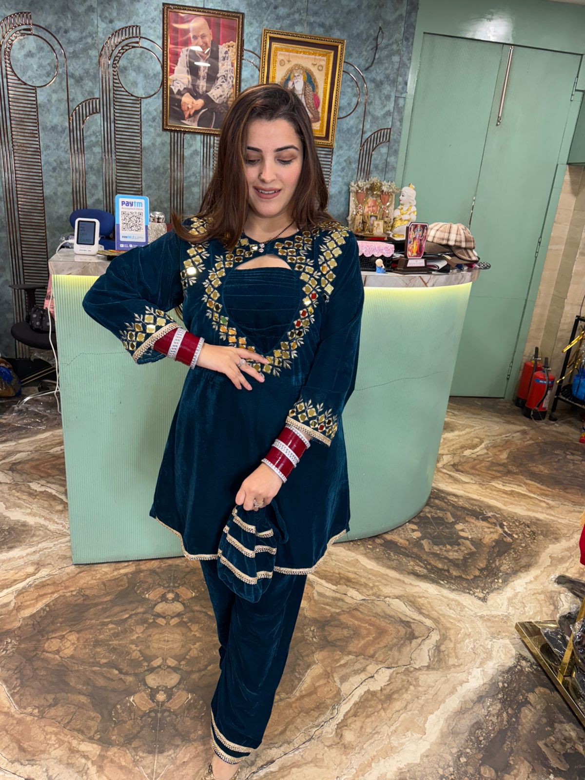 Niya Velvet Mirror-Work Kurti Set