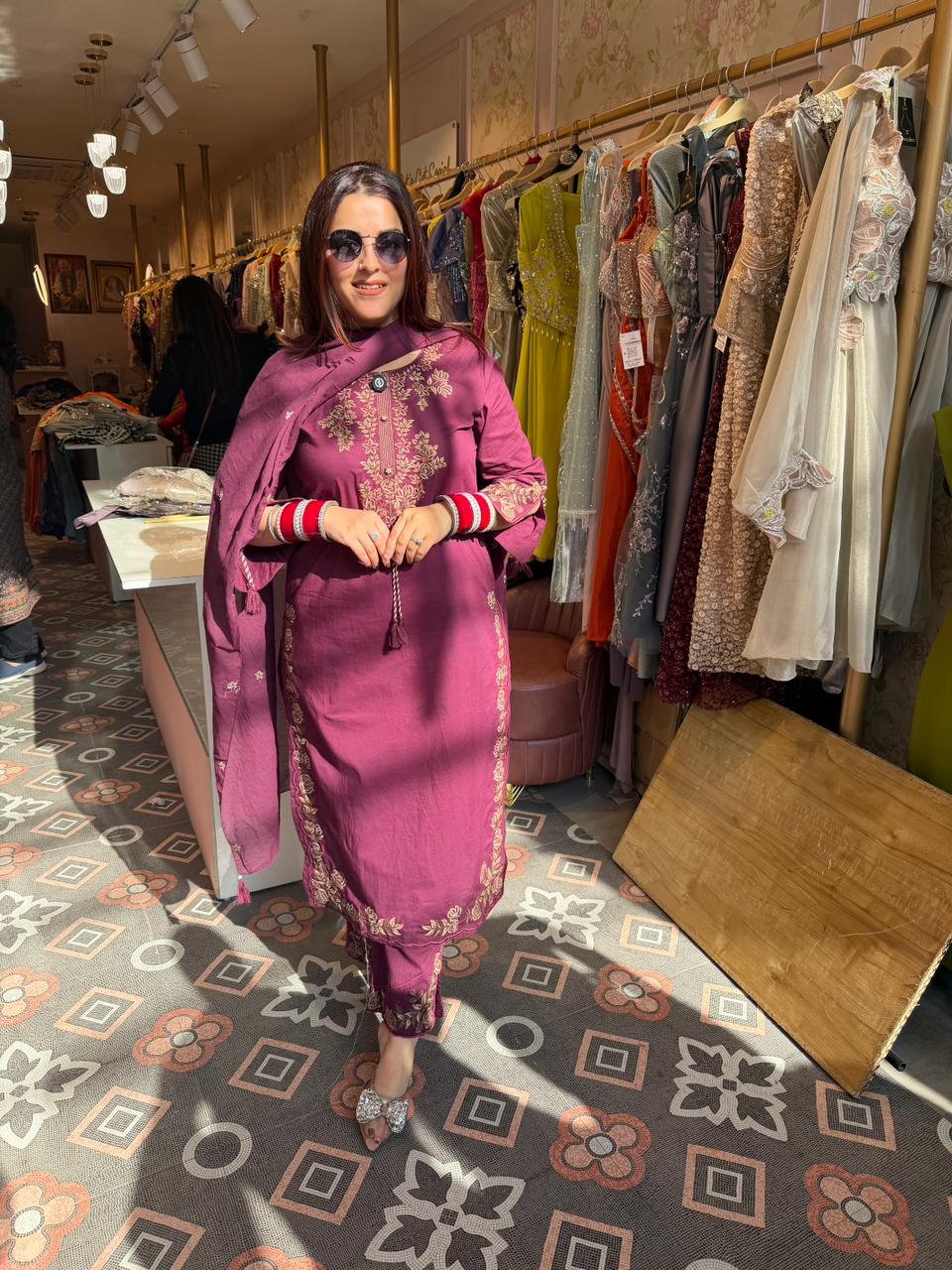 Liya Embroidered Kurta Set