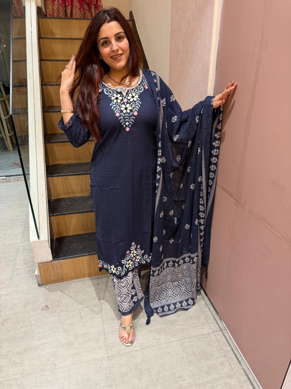 Ani Elegance Suit Set