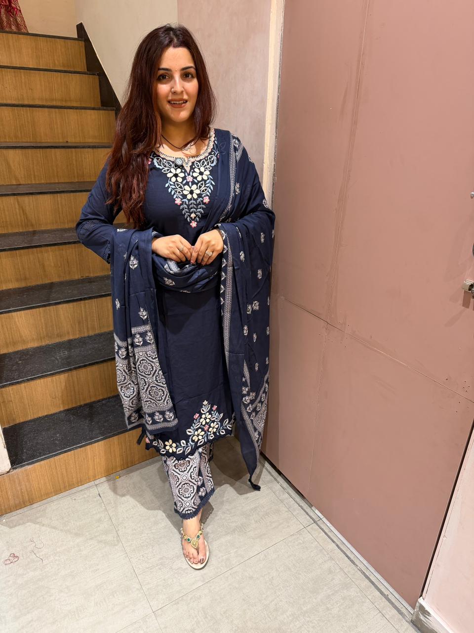 Ani Elegance Suit Set
