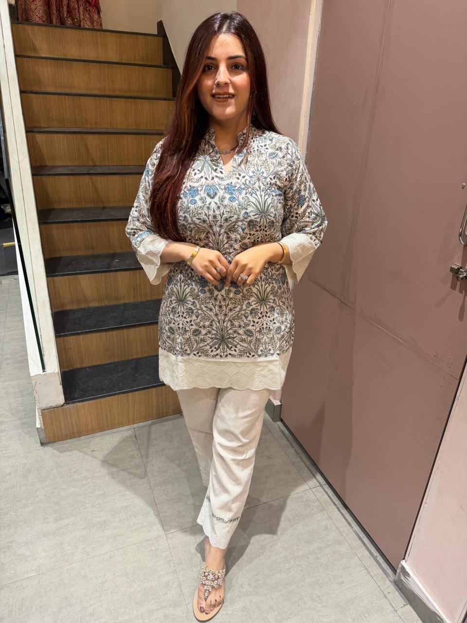 Sinu  Bloom Printed Kurti Set