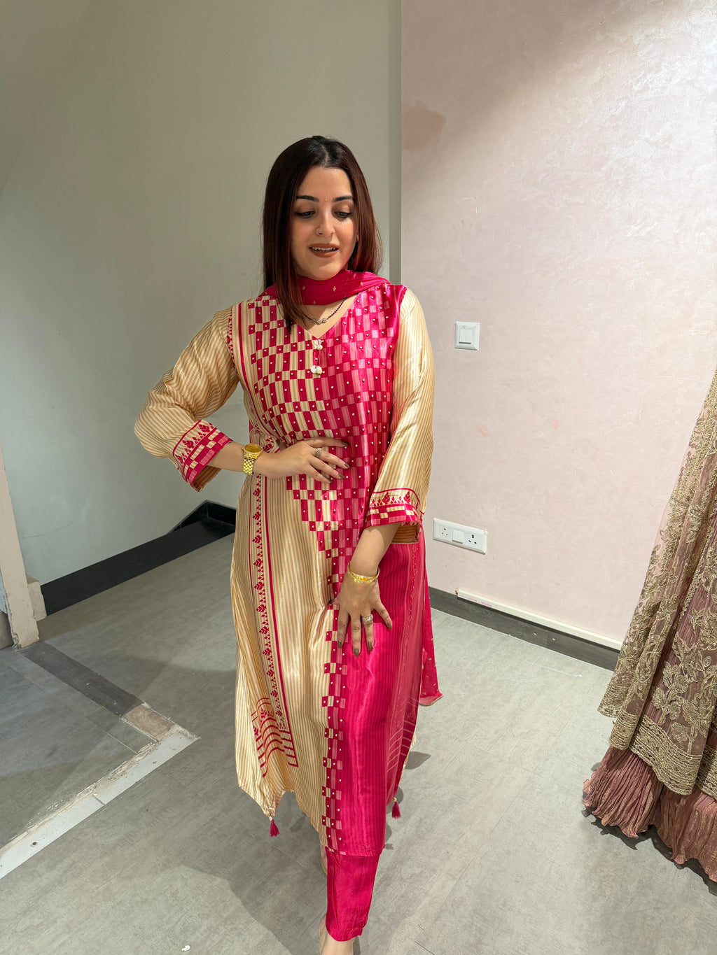 Gulmohar Radiance Suit Set