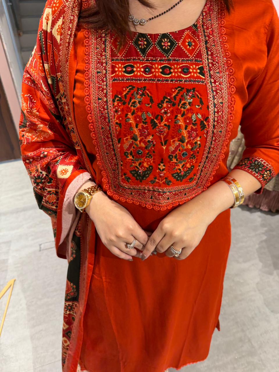 Scarlet Gulnaar Suit Set