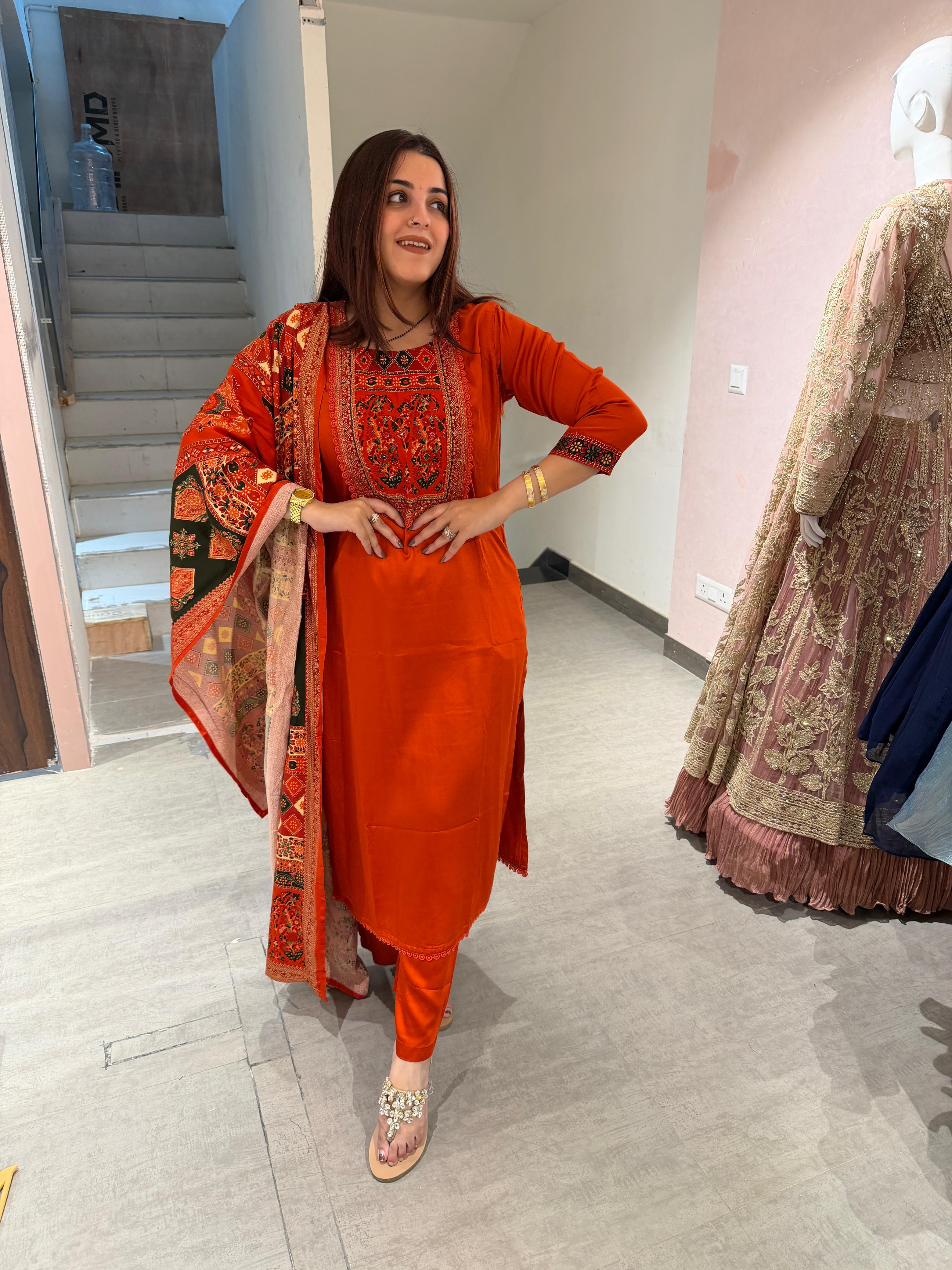 Scarlet Gulnaar Suit Set
