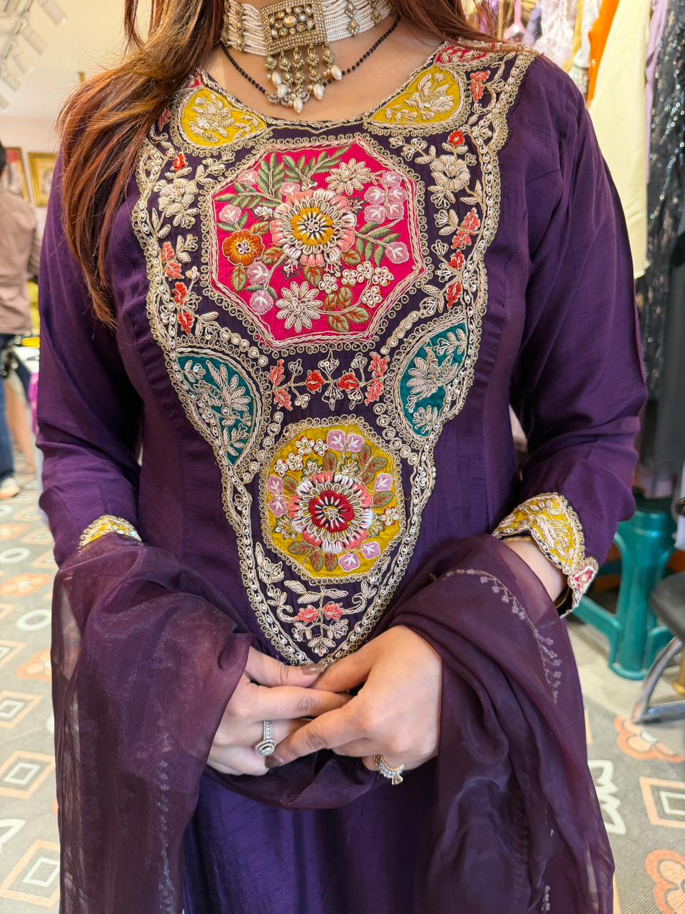 Shayra Embroidered Suit Set