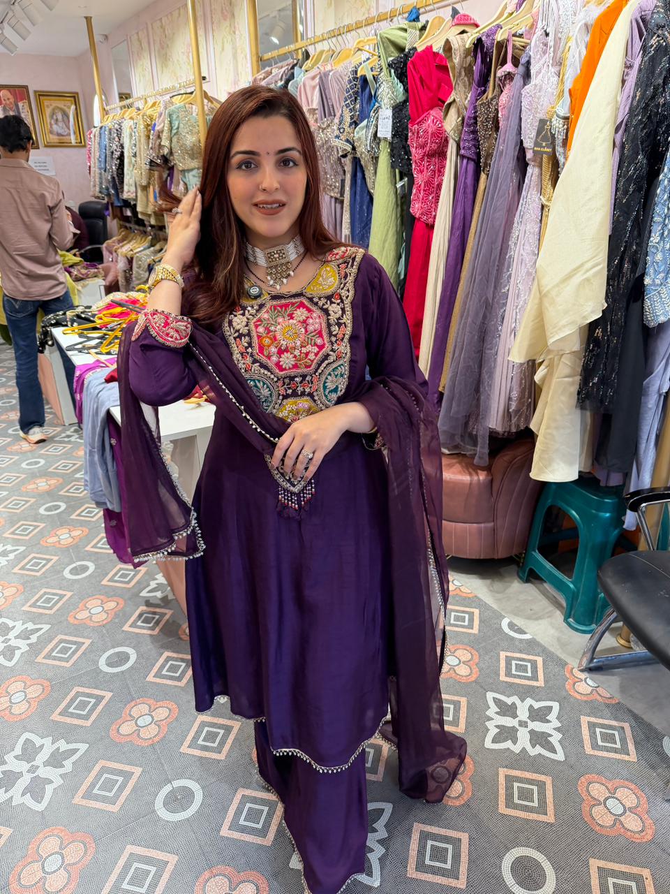 Shayra Embroidered Suit Set