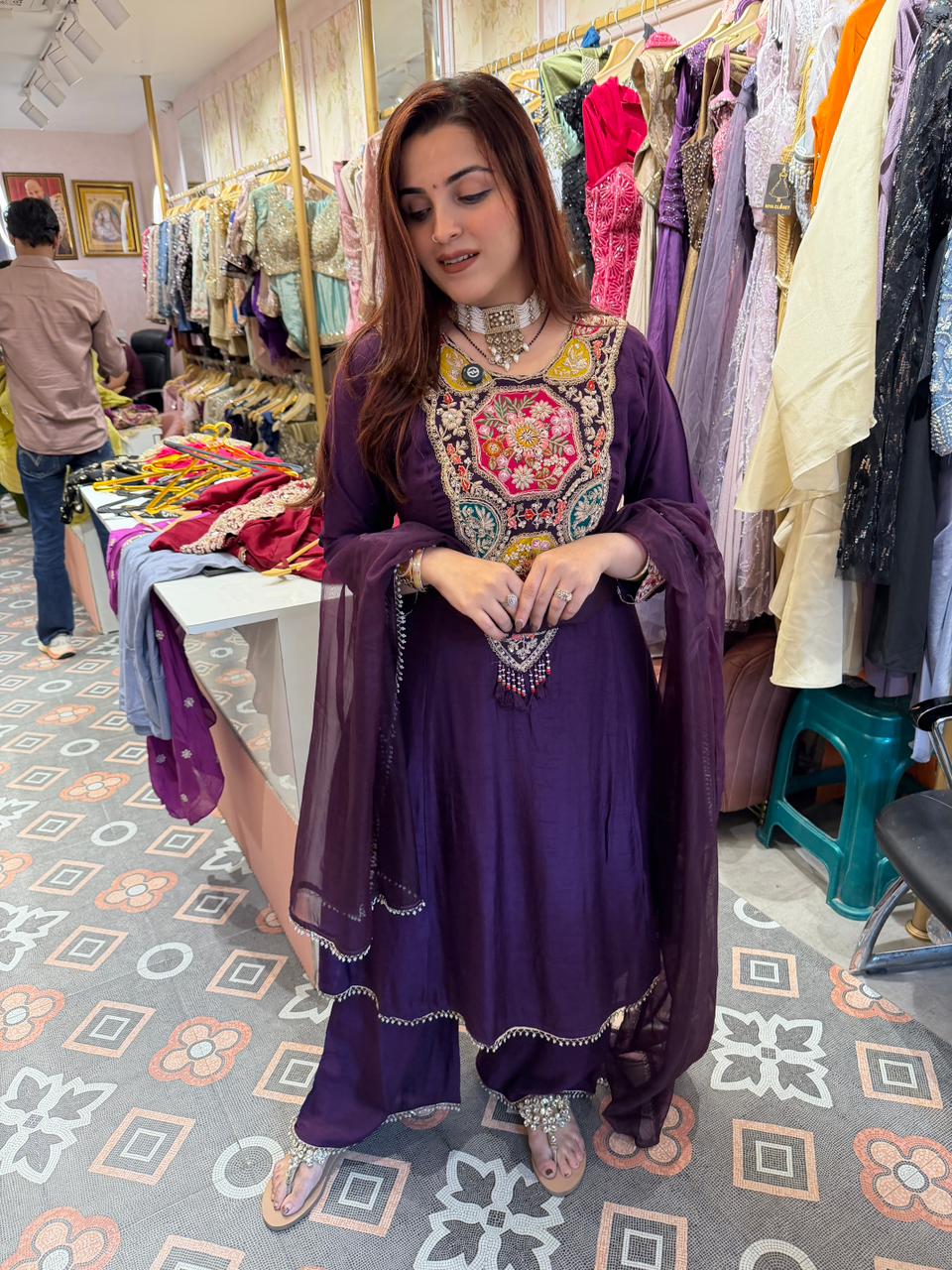 Shayra Embroidered Suit Set