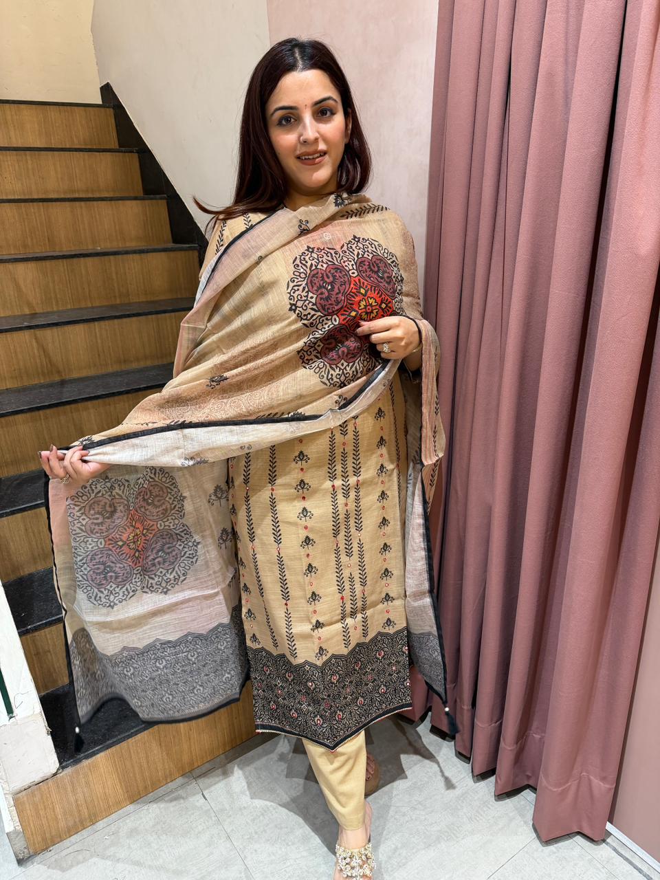 Desert Gulnaar Printed Suit Set
