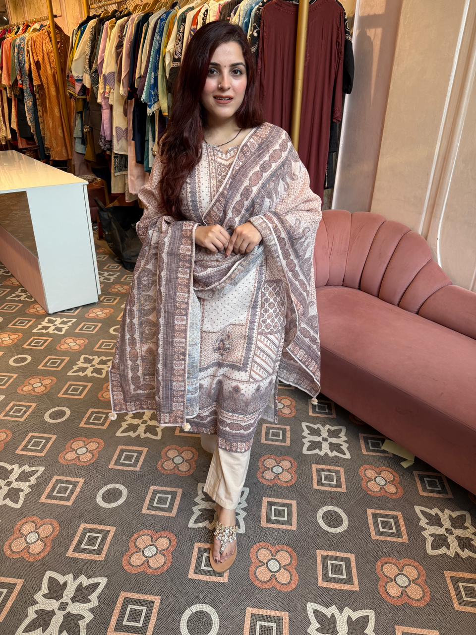 Viraj Suit Set