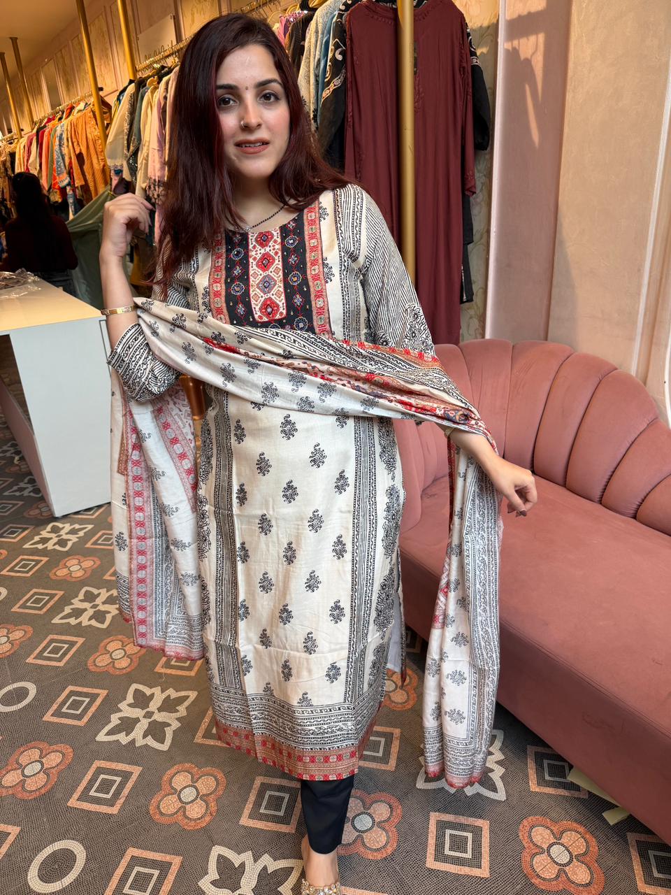 Sannu Suit Set