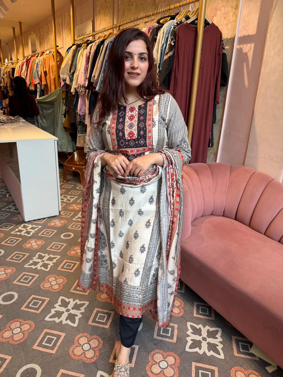 Sannu Suit Set