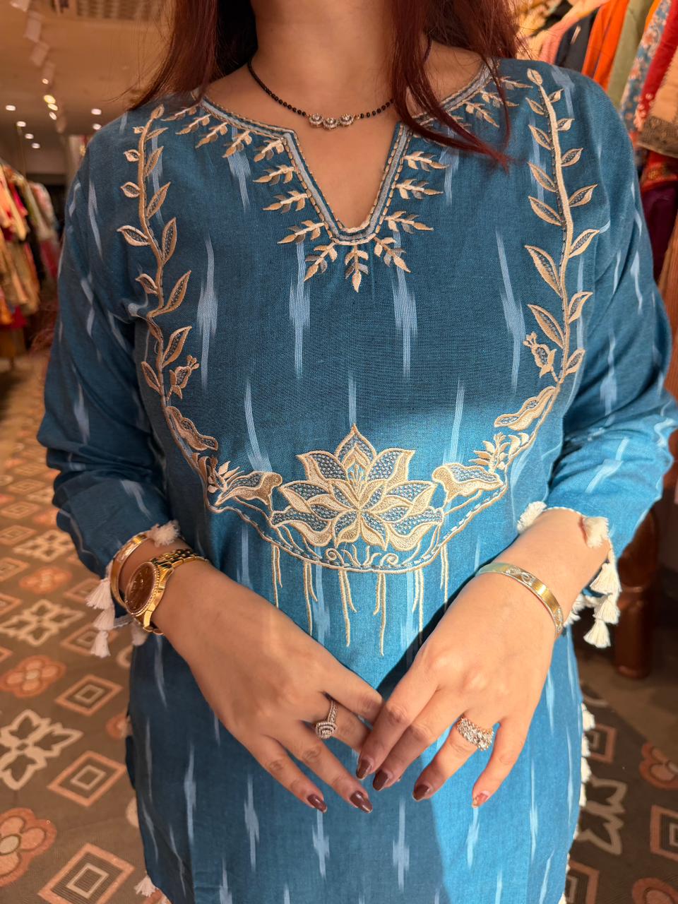 Arz  Embroidered Cord Set