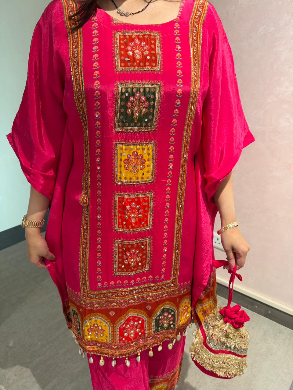 Shivi Kaftan Set