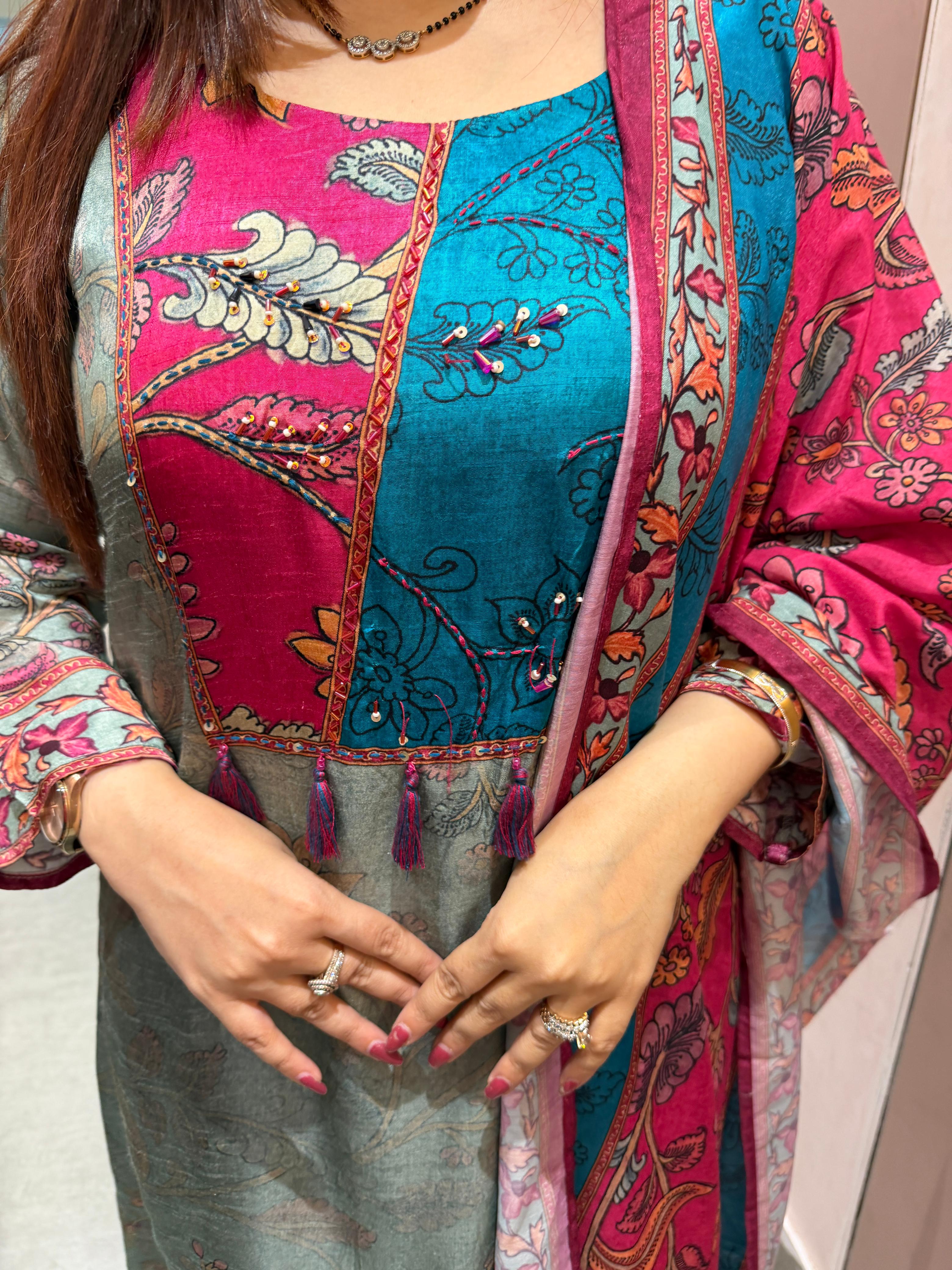 Rangrez Printed Suit Set