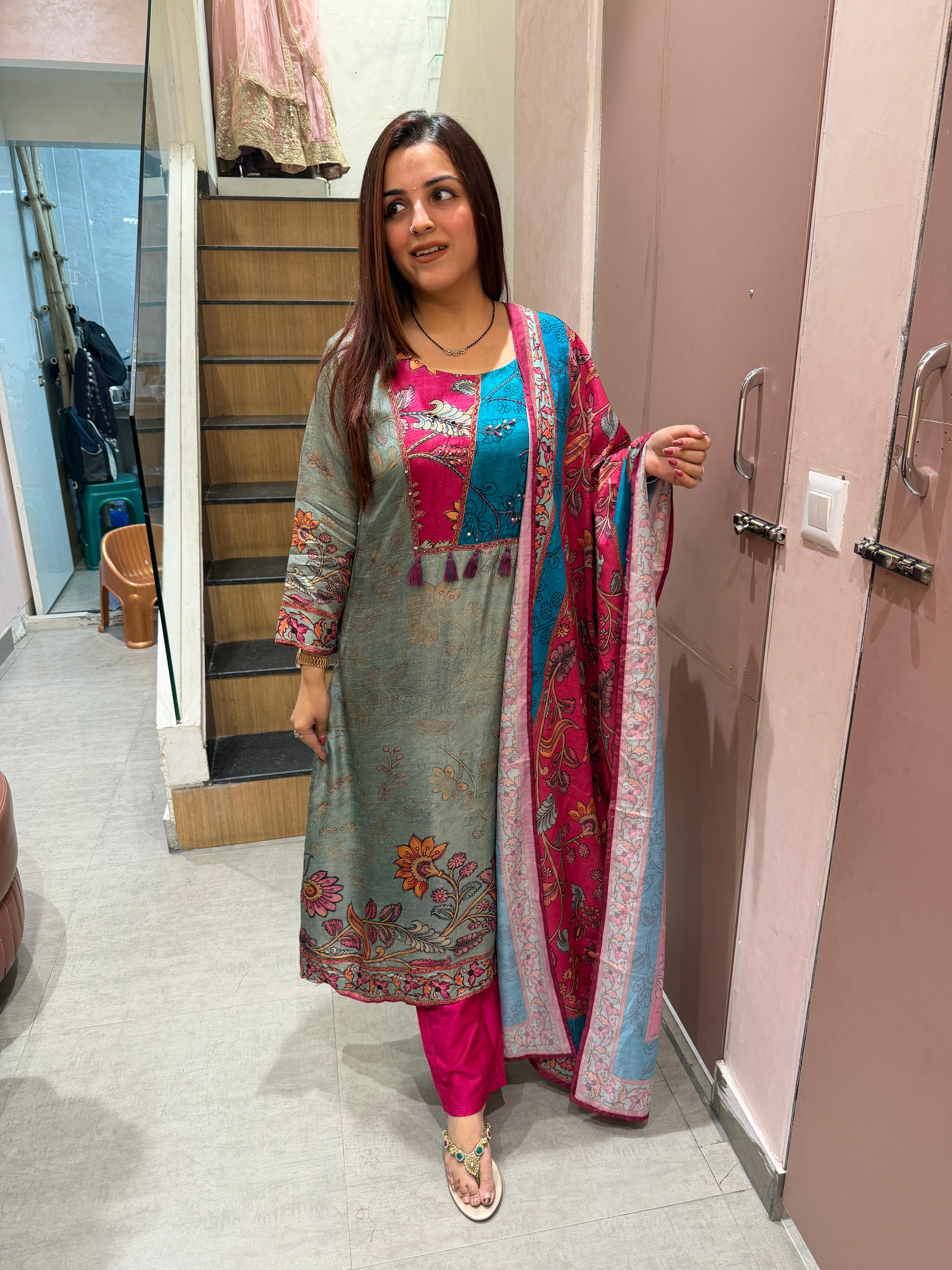 Rangrez Printed Suit Set