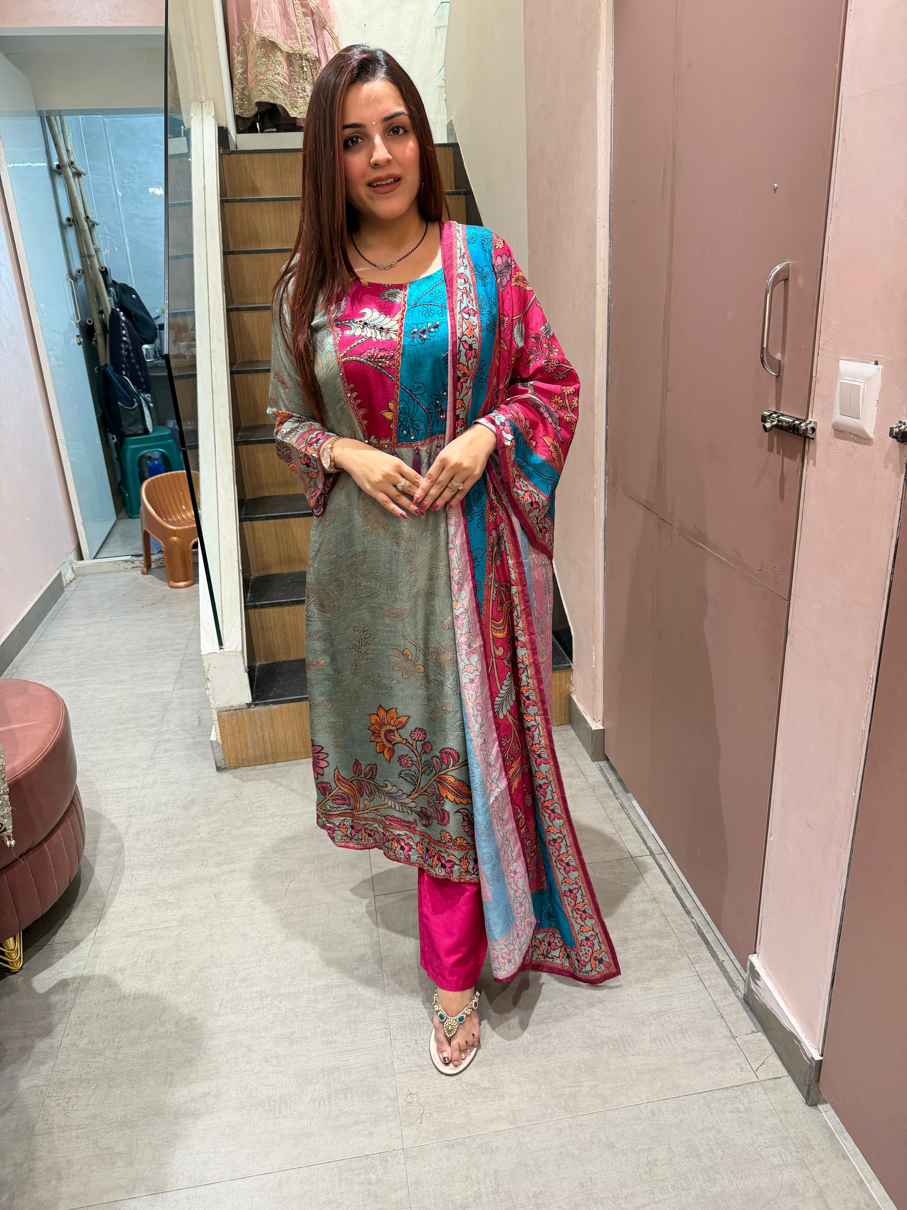 Rangrez Printed Suit Set