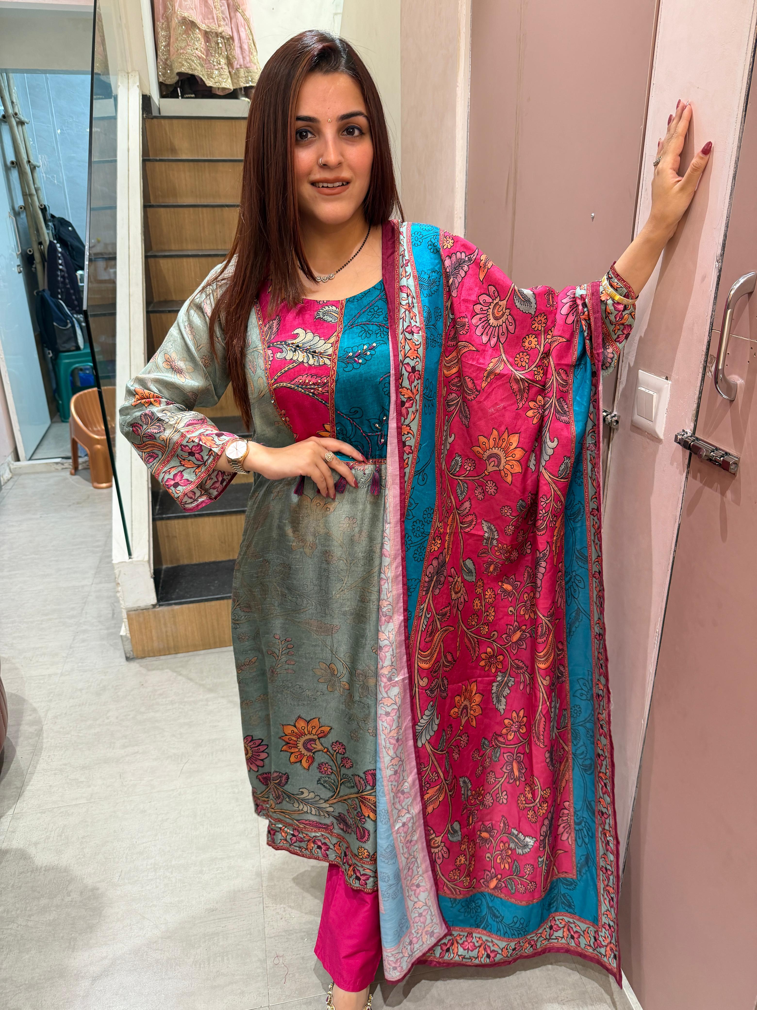 Rangrez Printed Suit Set