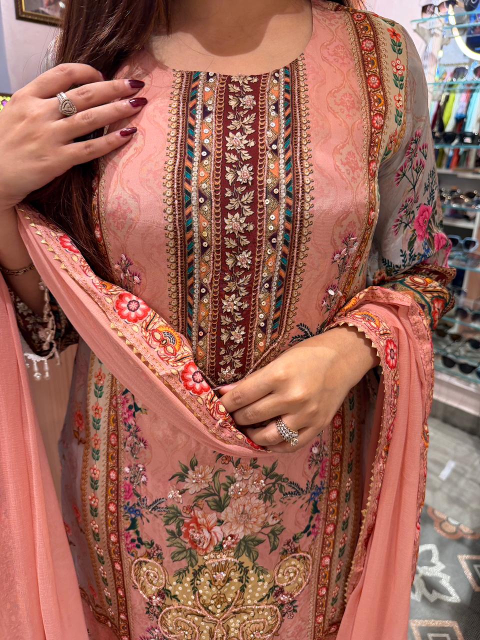Shobha Embroidered suit Set