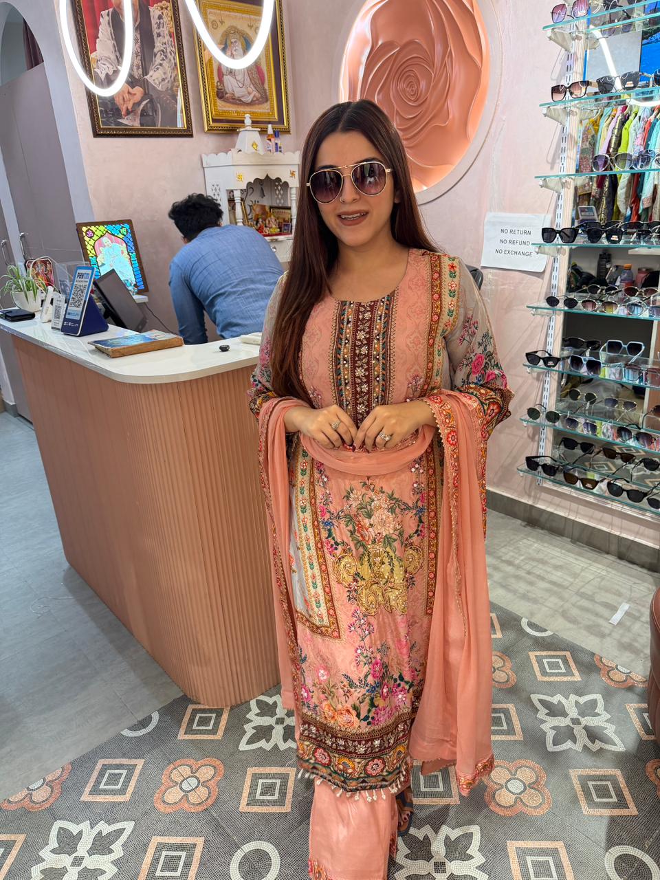 Shobha Embroidered suit Set