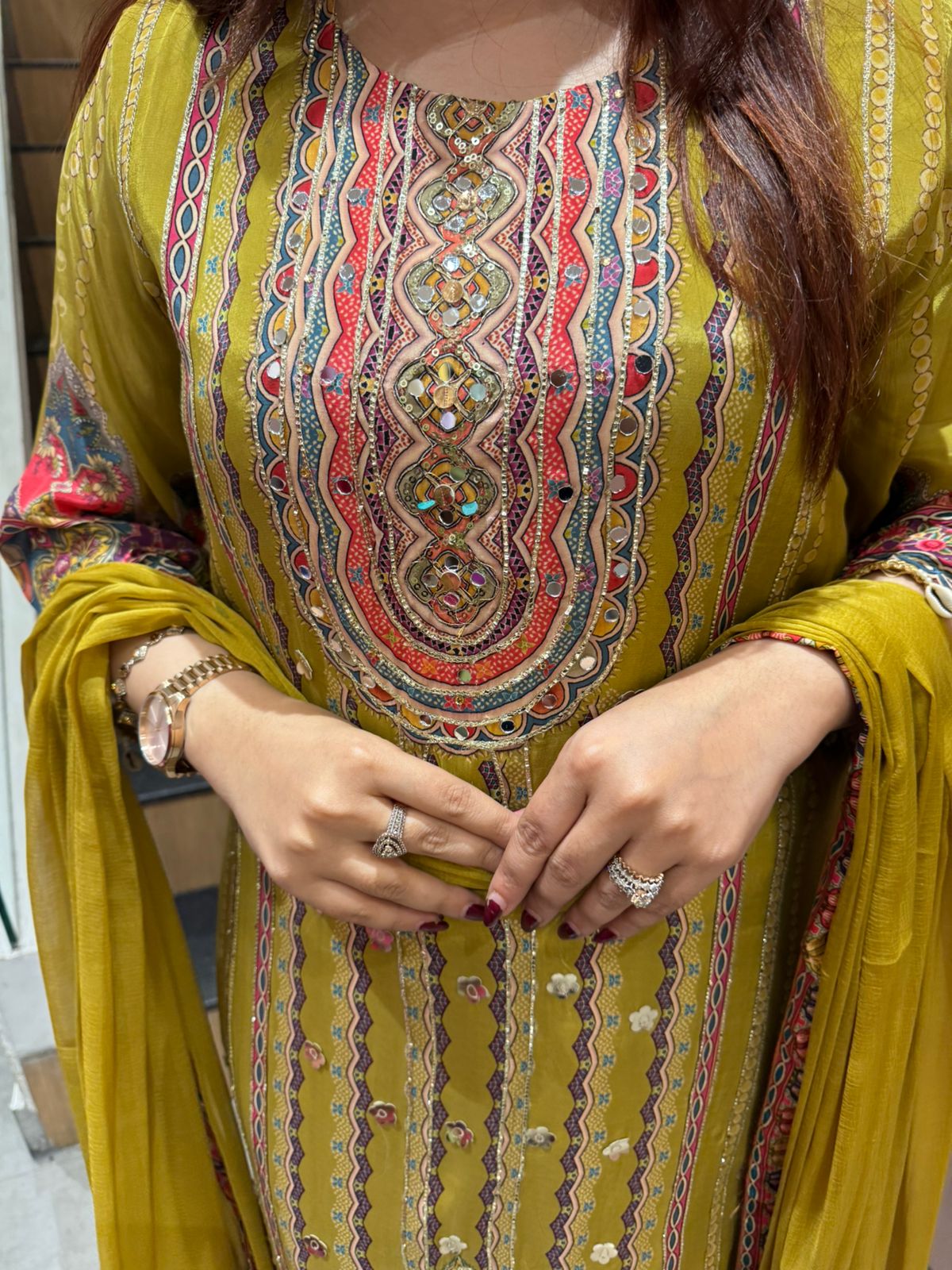 Zaniya Suit Set