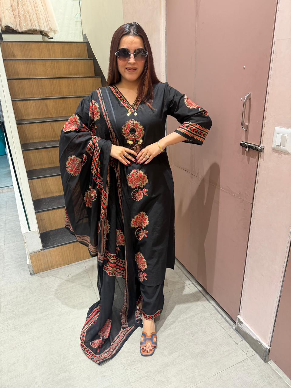 Noir Royal Embroidered Kurta Set