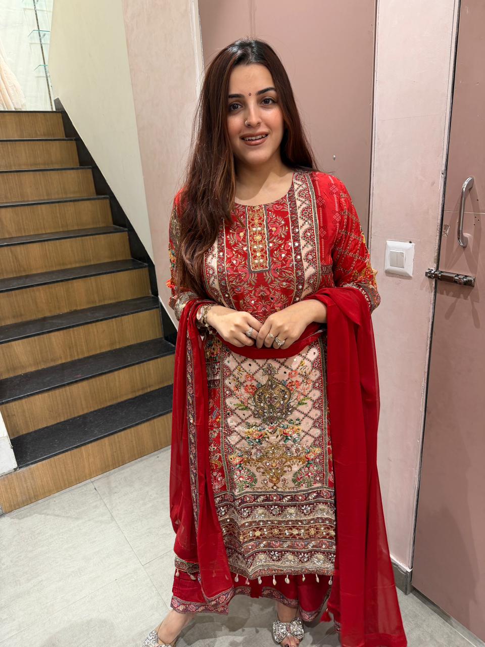 Srinya  Printed Kurta Set with Dupatta
